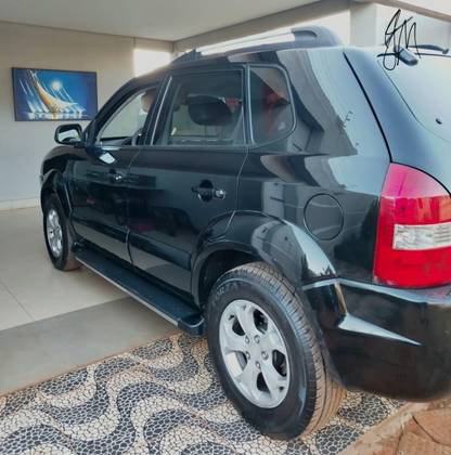 HYUNDAI TUCSON 2.0 MPFI GL 16V 142CV 2WD GASOLINA 4P AUTOMÁTICO HYUNDAI TUCSON 2.0 MPFI GL 16V 142CV 2WD GASOLINA 4P AUTOMÁTICO